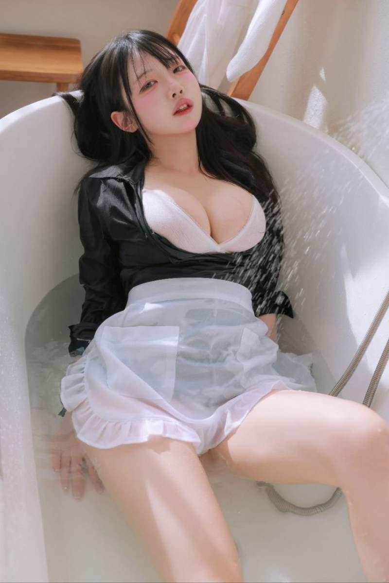 백옥피부라고 주장하는 여자.
