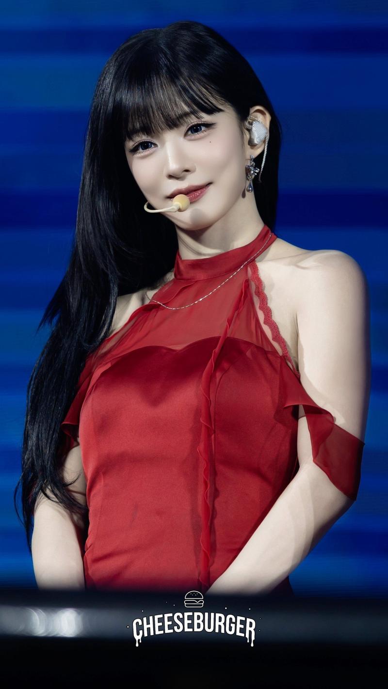 QWER 마젠타 , 히나