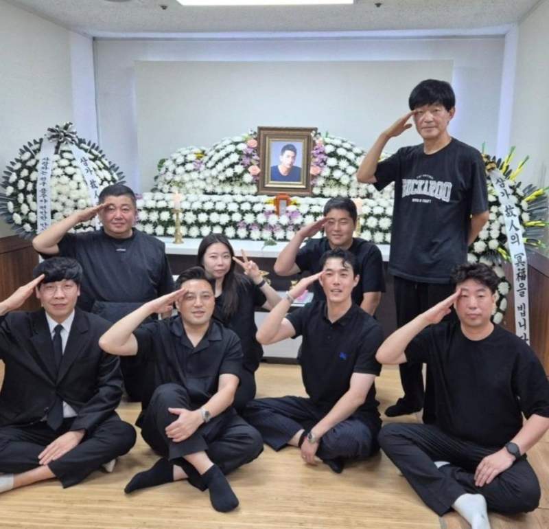 故 이용주 배우를 웃으며 떠나 보내는 동료 배우들