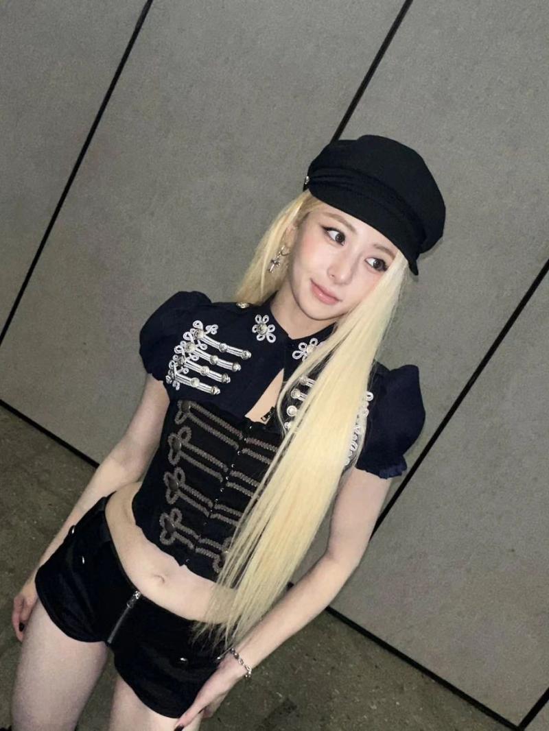 [르세라핌LE SSERAFIM] 허윤진