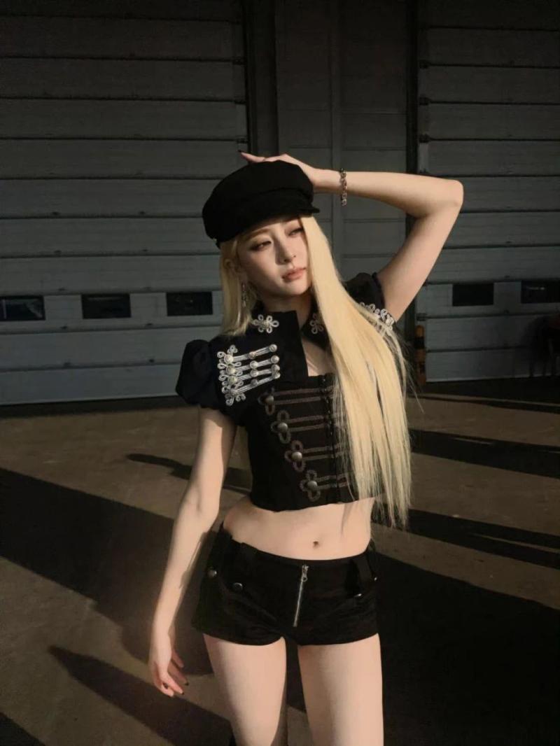 [르세라핌LE SSERAFIM] 허윤진