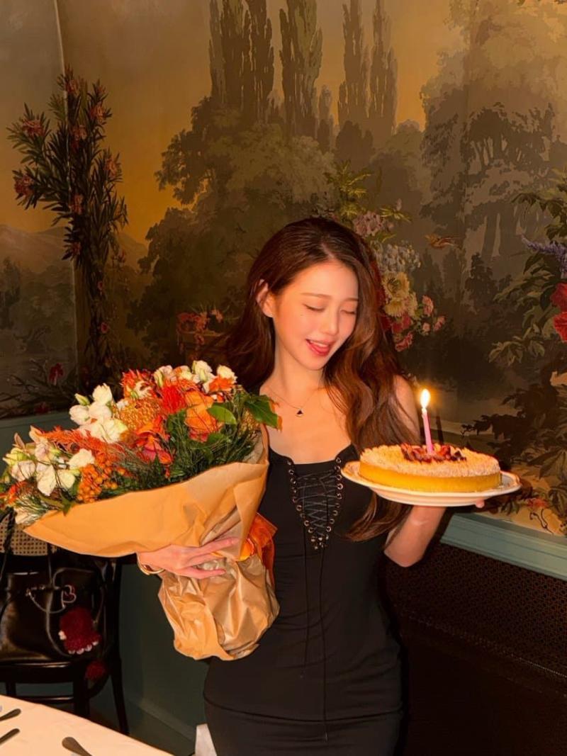 [아이브/IVE] 260831 여신 장원영 22번째 생일을 축하해...!