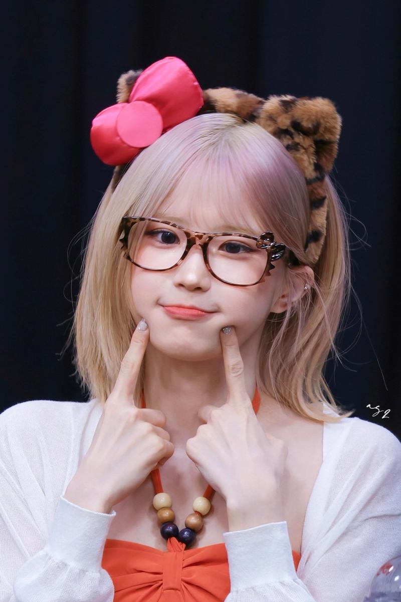 프로미스나인 송하영