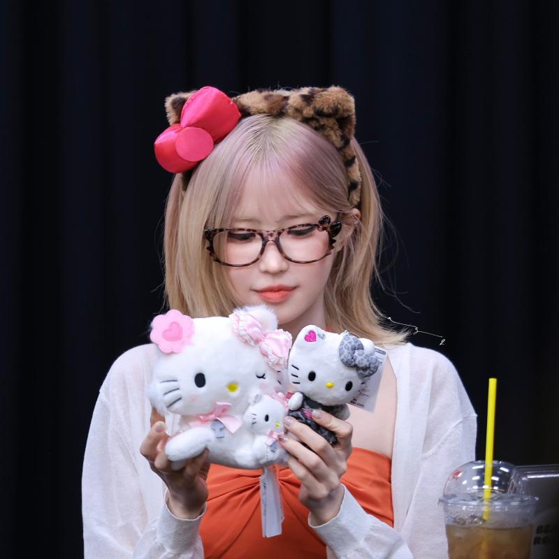 프로미스나인 송하영