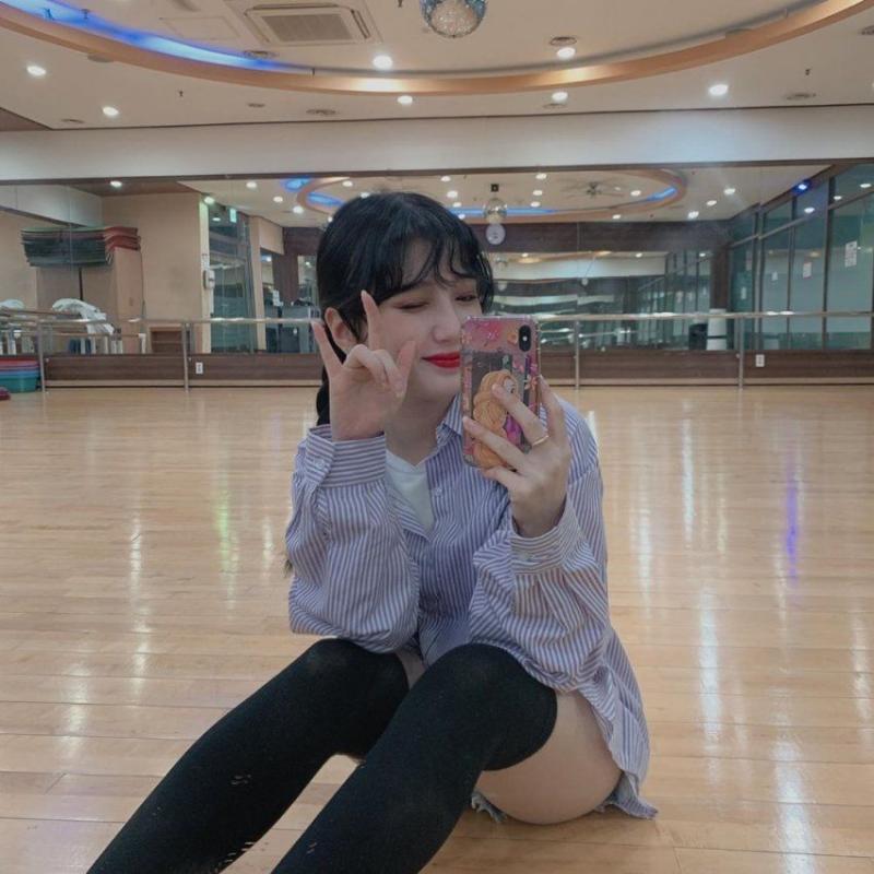헐렁한 청핫팬츠 연핑크 나시 하이키 옐 팬사인회