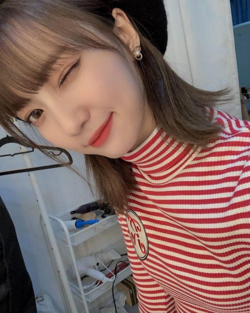 헐렁한 청핫팬츠 연핑크 나시 하이키 옐 팬사인회