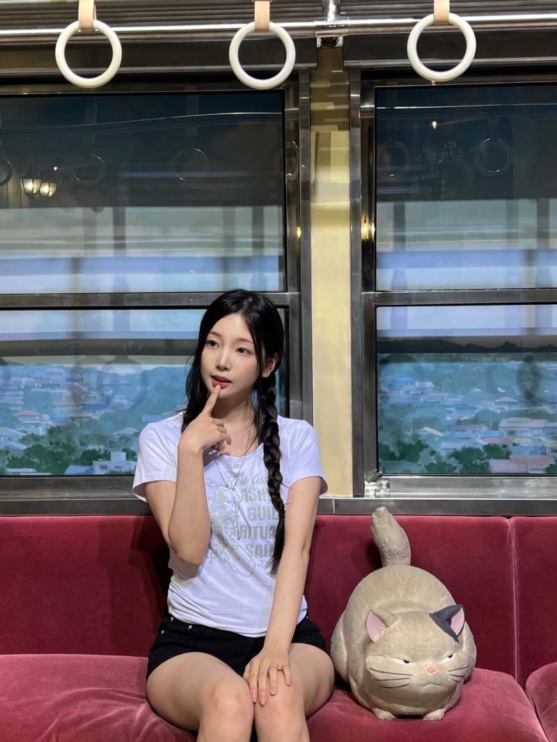 연희/ 다현 로켓펀치 인별