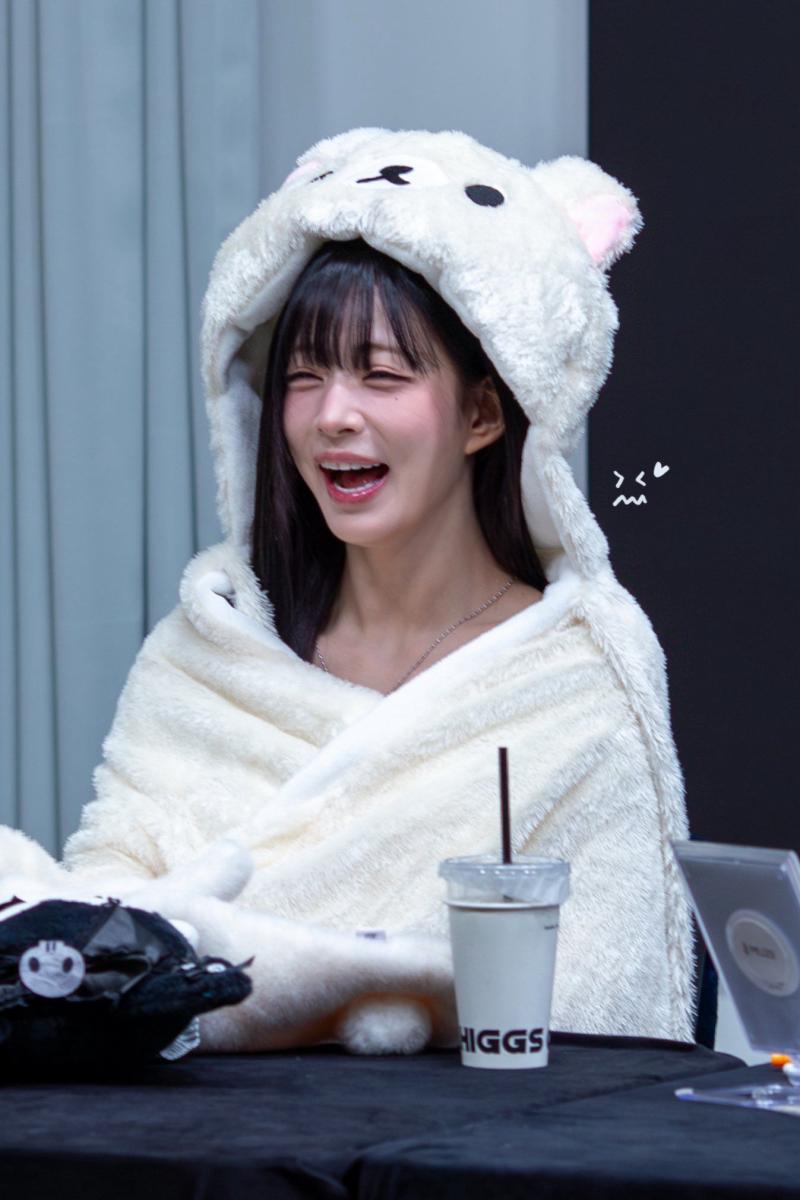 프로미스나인 이채영