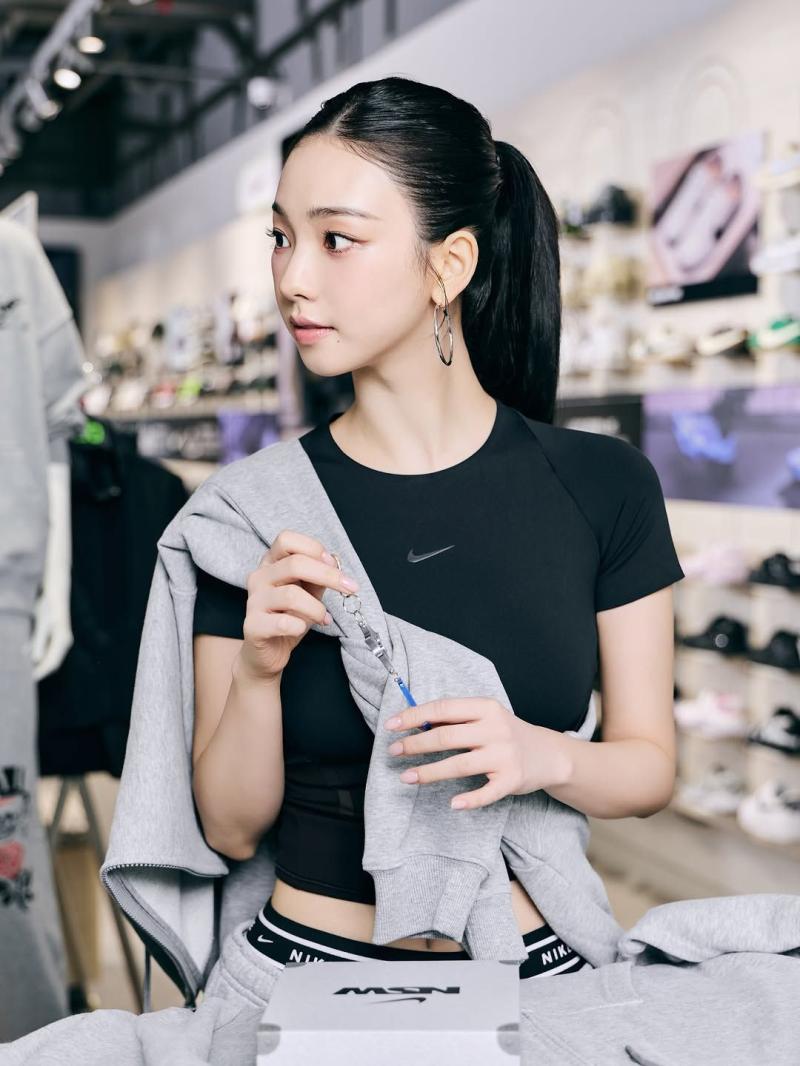 에스파 카리나 나이키