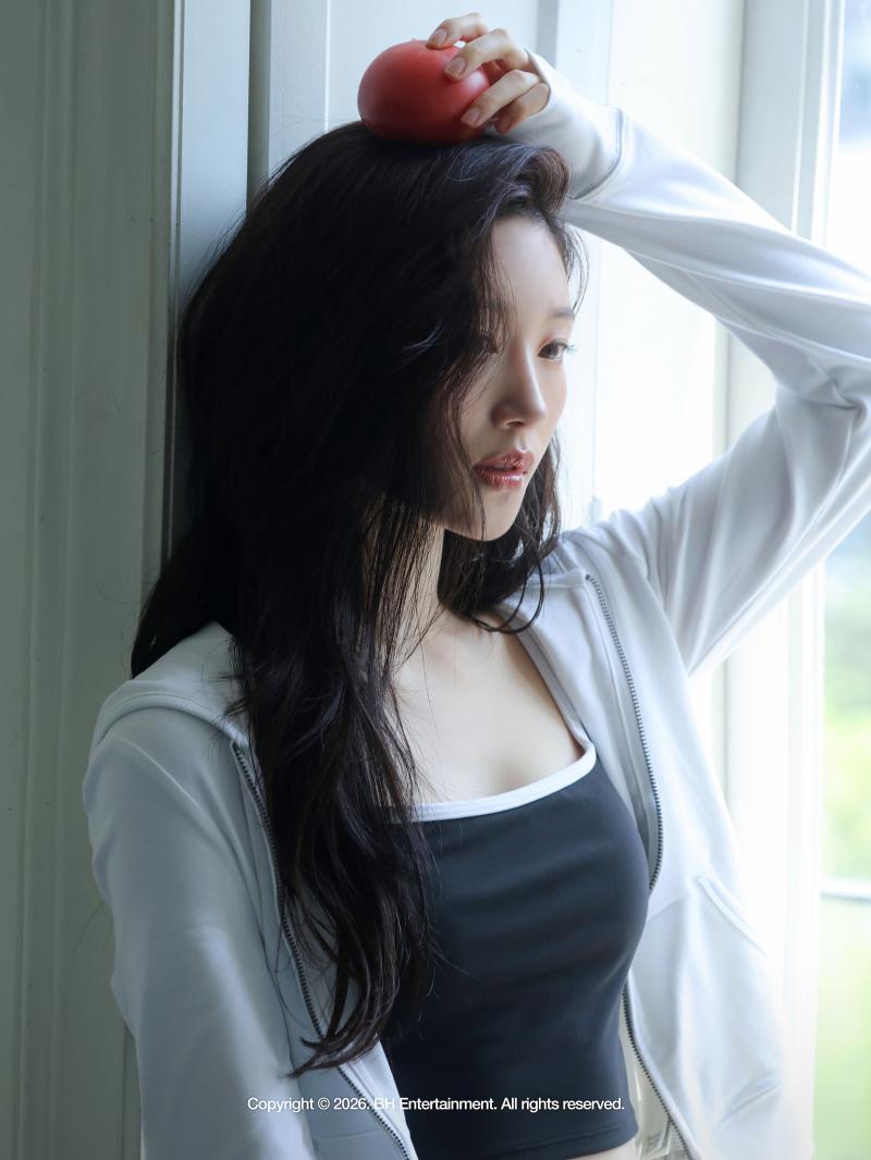 정채연 아이오아이 allure얼루어