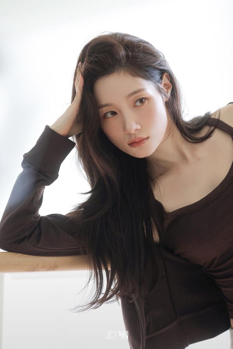 정채연 아이오아이 allure얼루어
