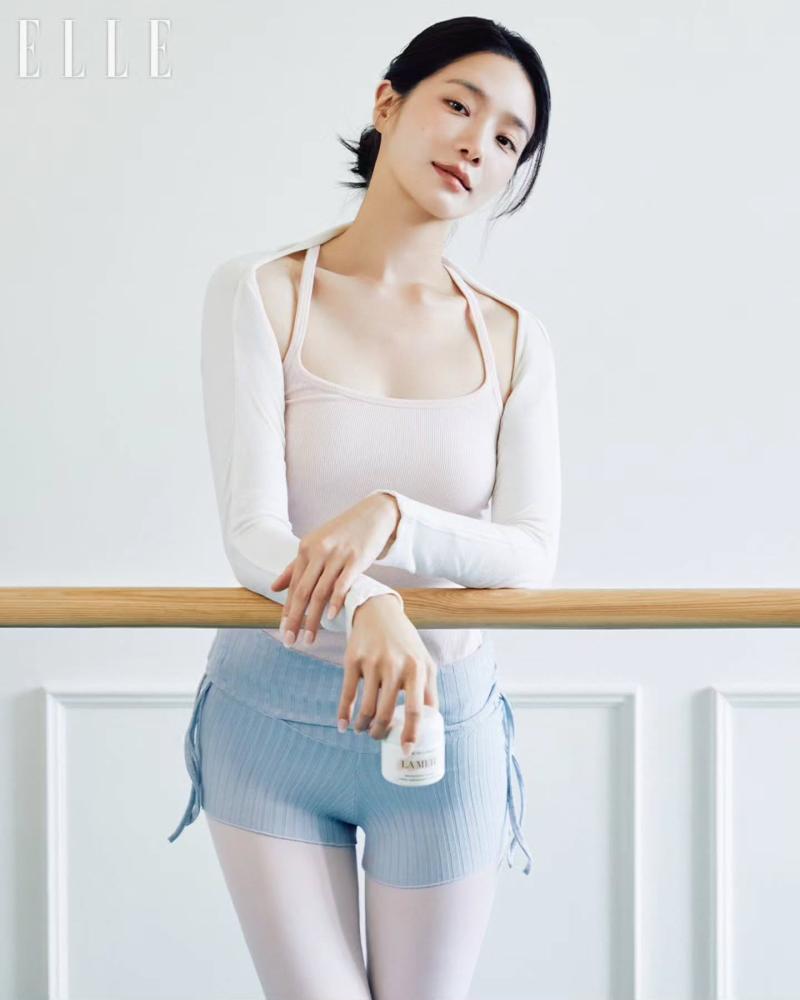 웃는게 너무 귀여운 프로미스나인 팬사인회 이채영