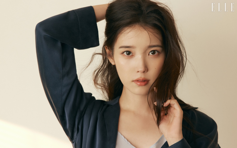 아이유 에스티로더 ELLE