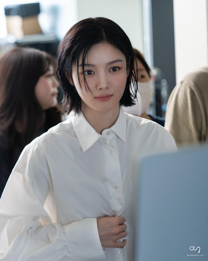 김유정 100일의거짓말/ CLANE클라네/ 찰스앤키스