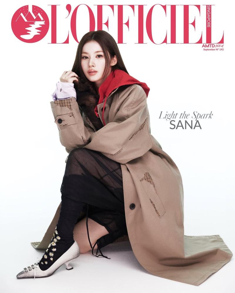 트와이스 사나 LOFFICIEL