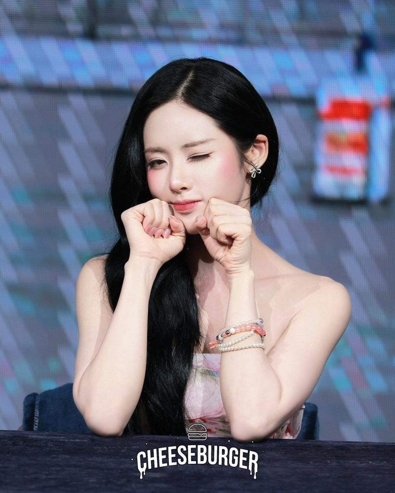 프로미스나인 박지원