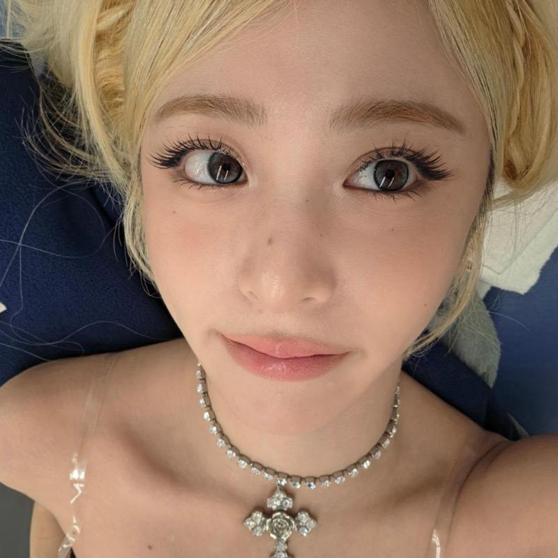 르세라핌 사쿠라,허윤진