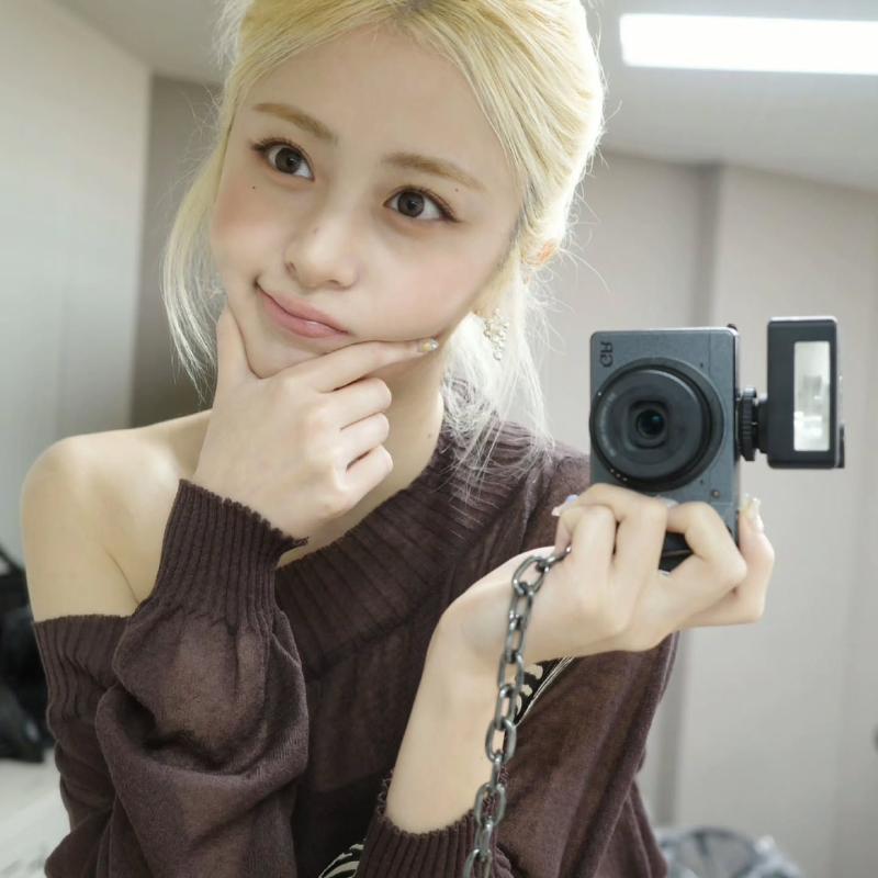 르세라핌 사쿠라,허윤진