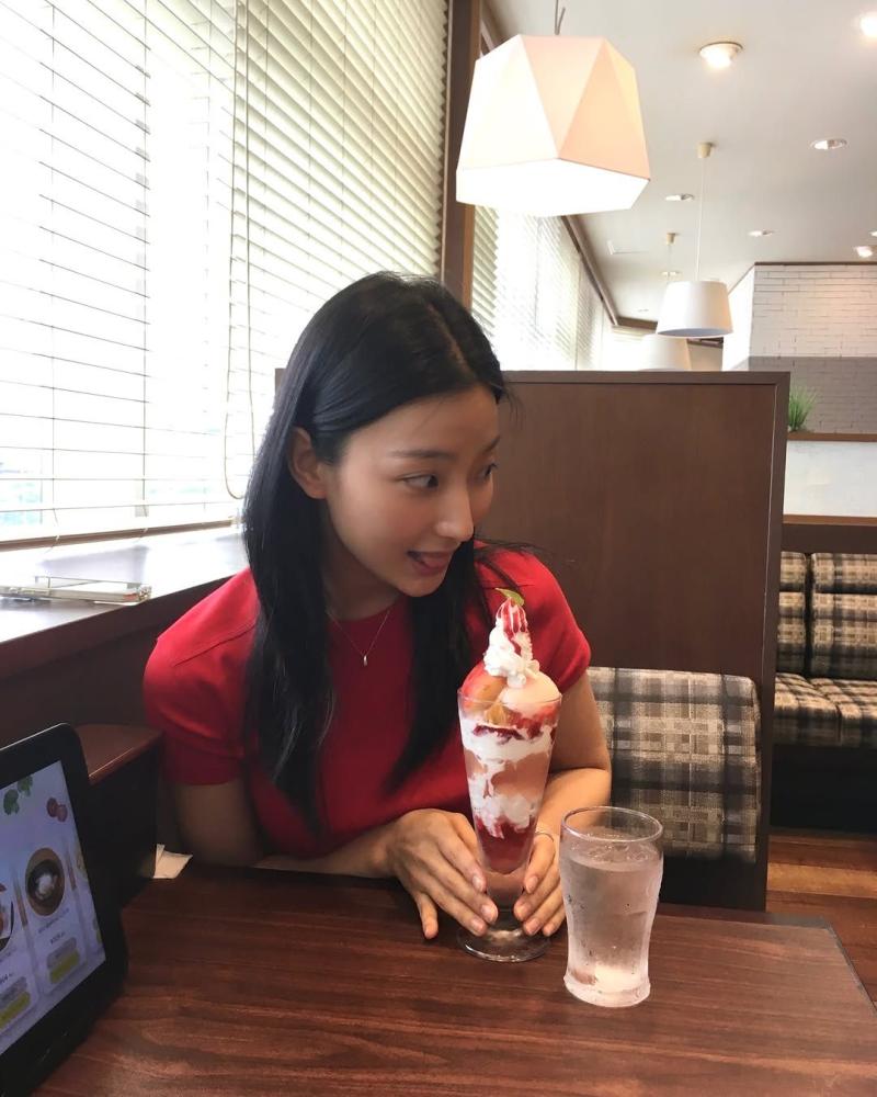 이새롬