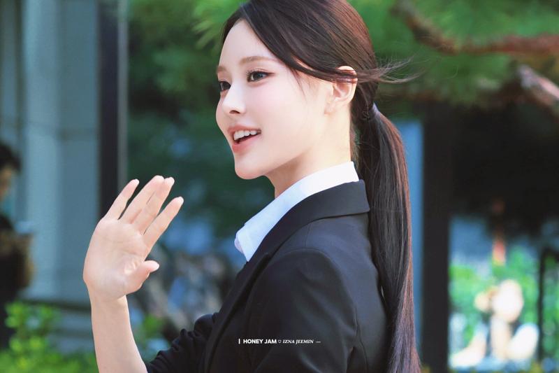 이즈나 방지민 260904