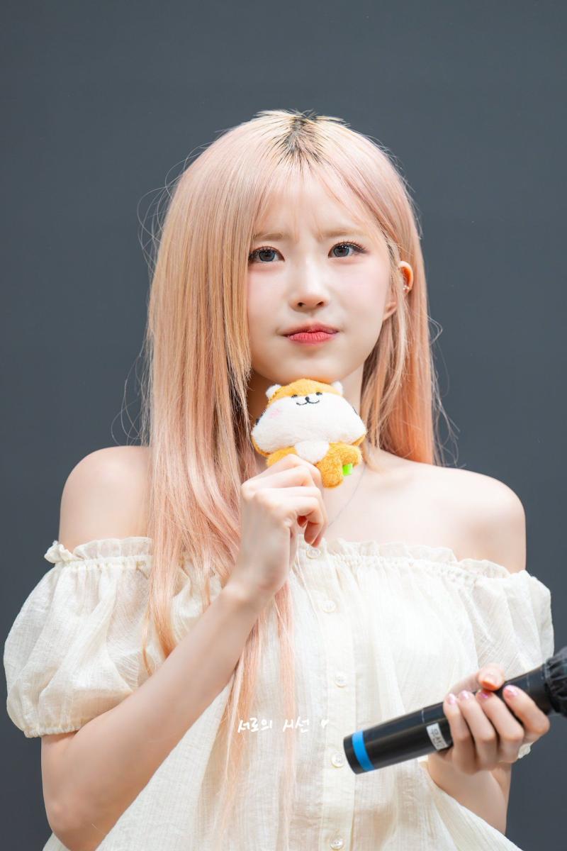 프로미스나인 송하영