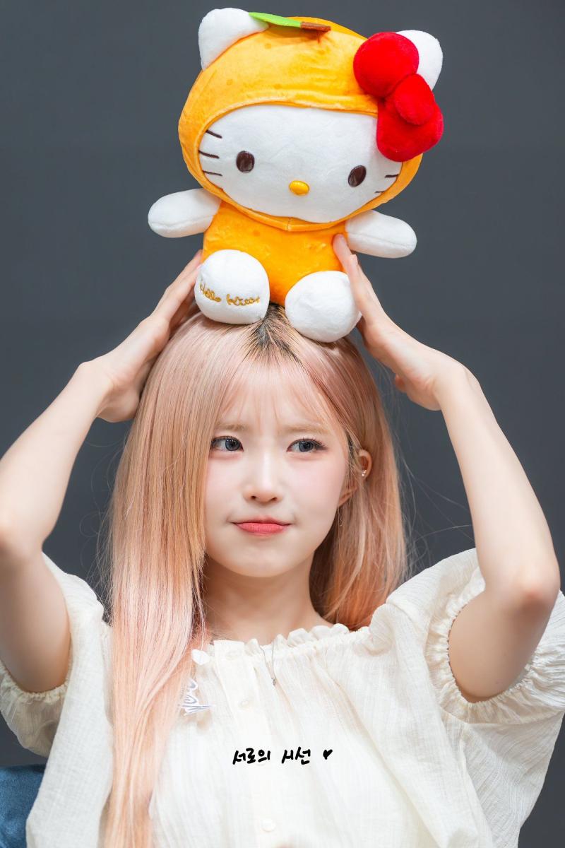 프로미스나인 송하영
