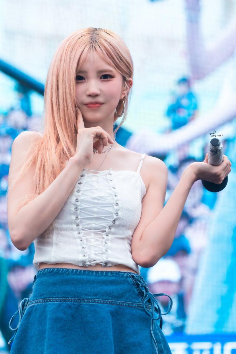 프로미스나인 송하영