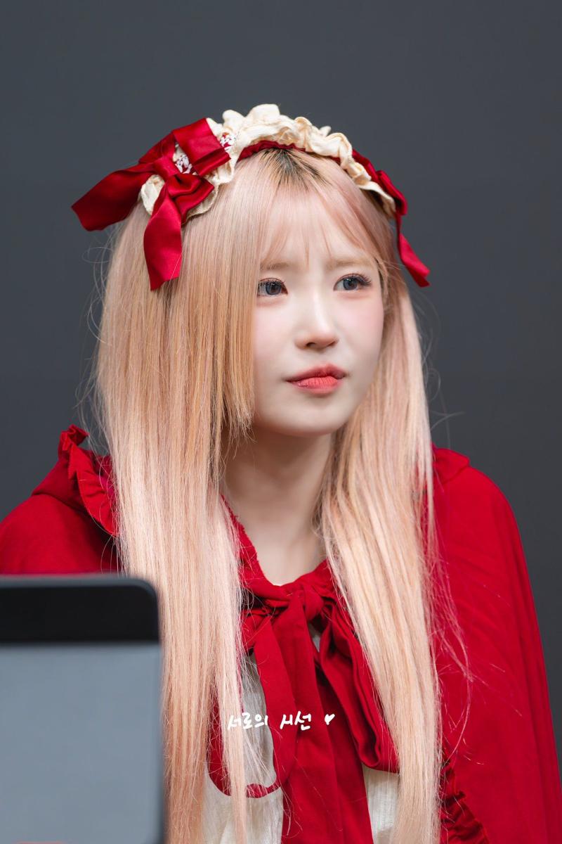 프로미스나인 송하영