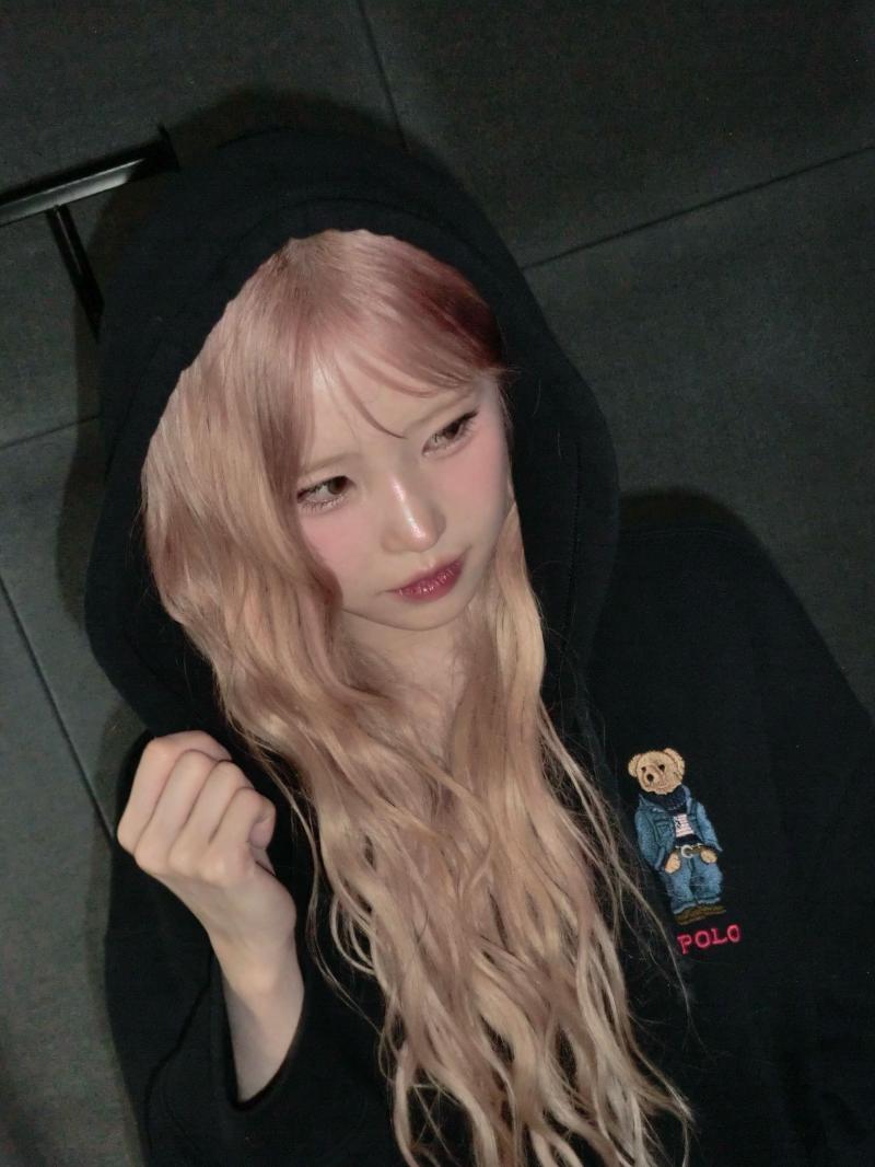 프로미스나인 송하영