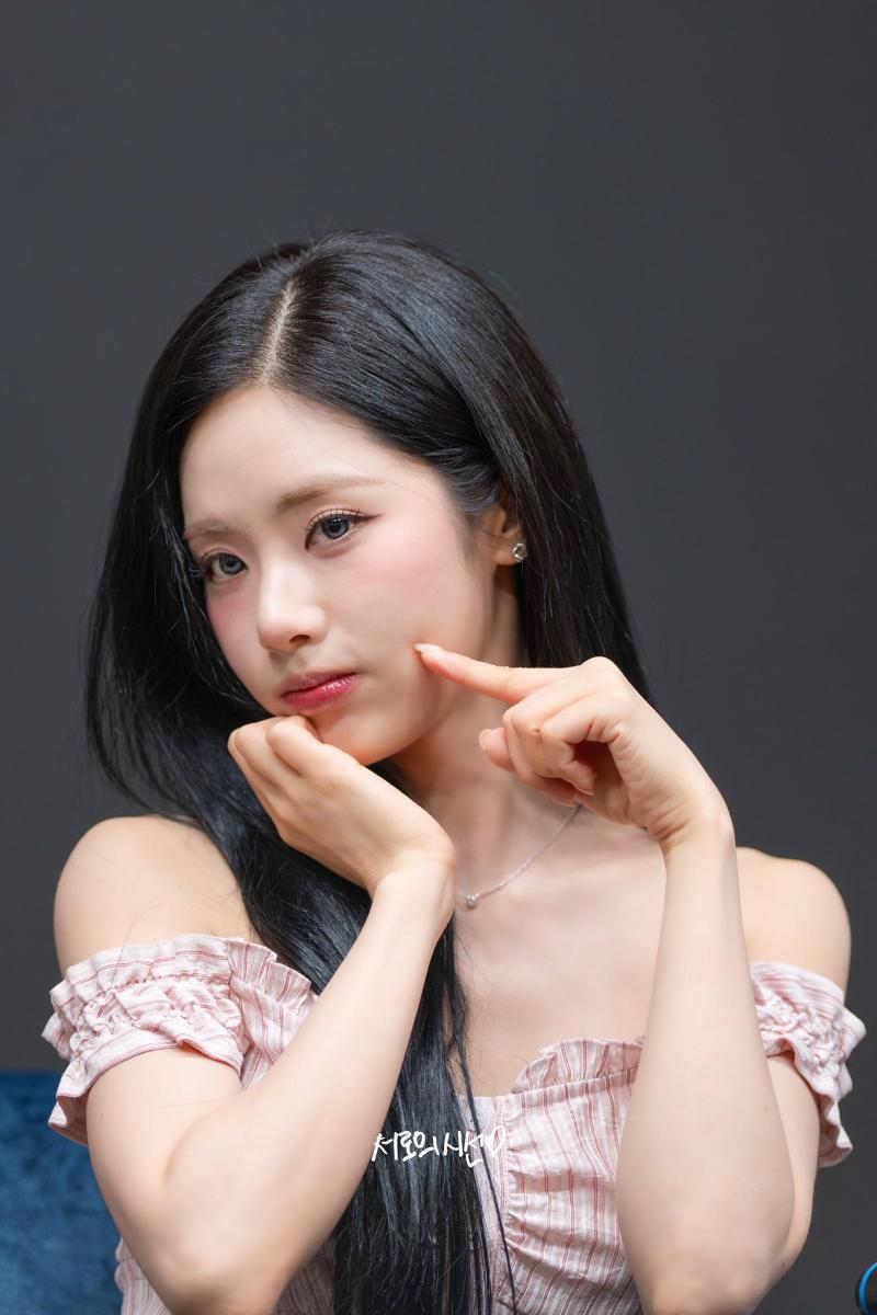 프로미스나인 박지원