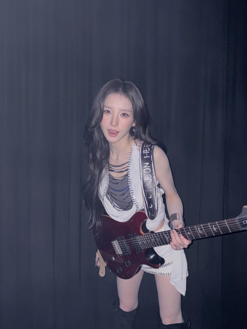 희진 ARTMS아르테미스 인별