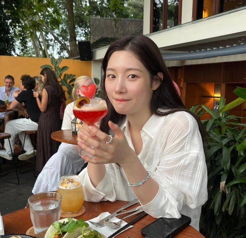 정채연