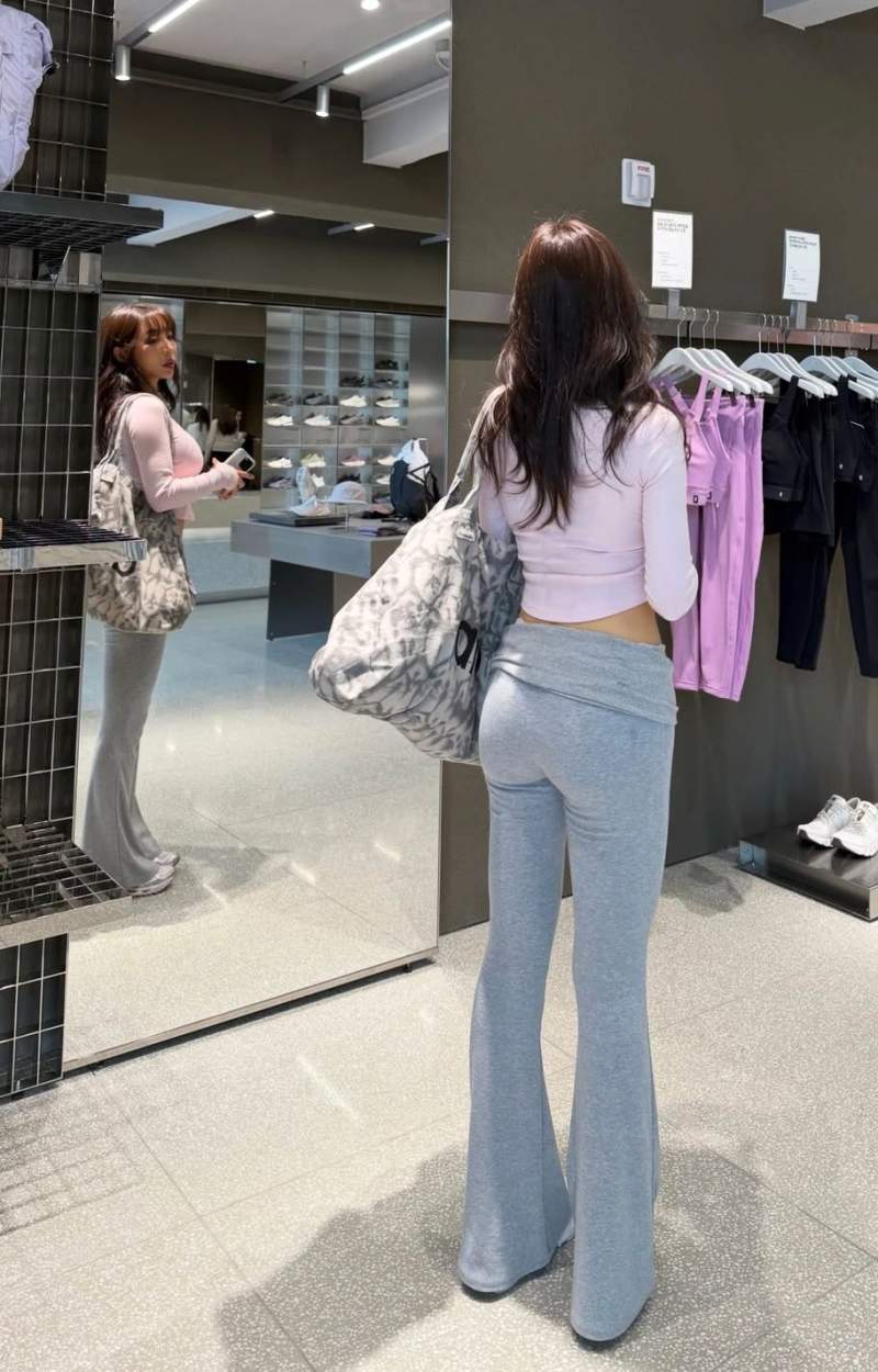 비키니 입은 39살 초딩맘.jpg