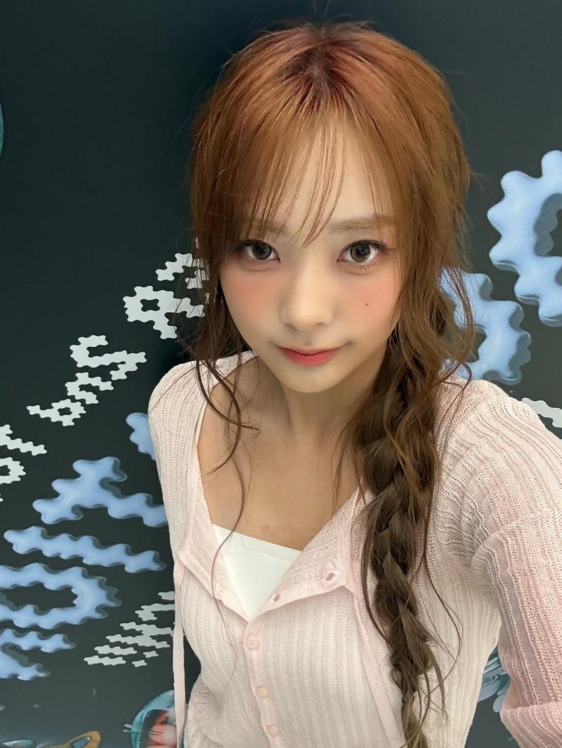 피프티피프티 아테나