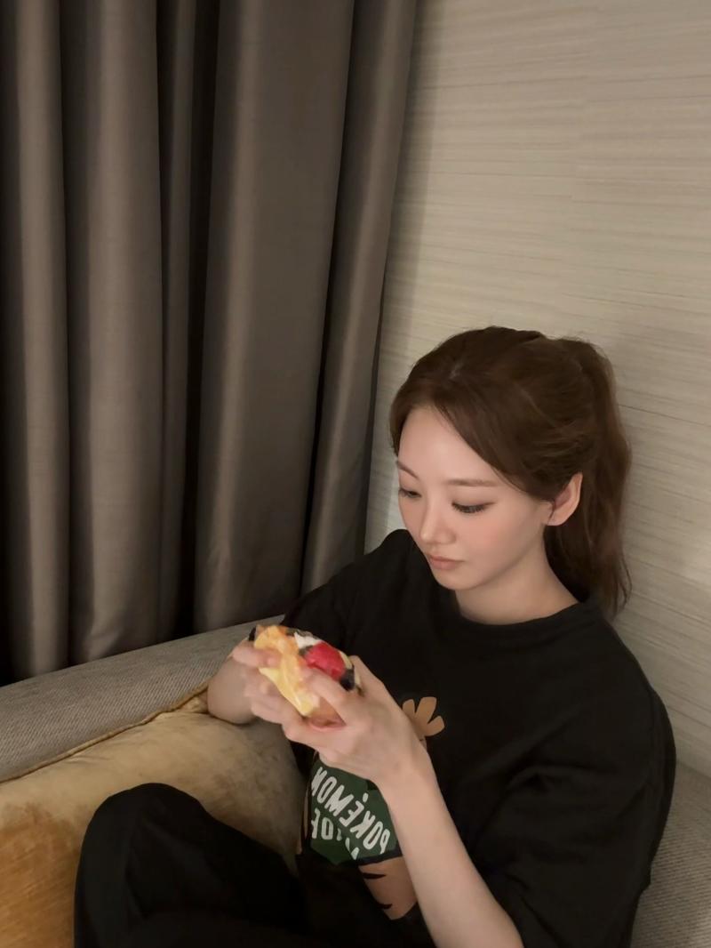 조이현 GU 26FW 등