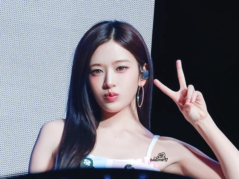 아이브 안유진