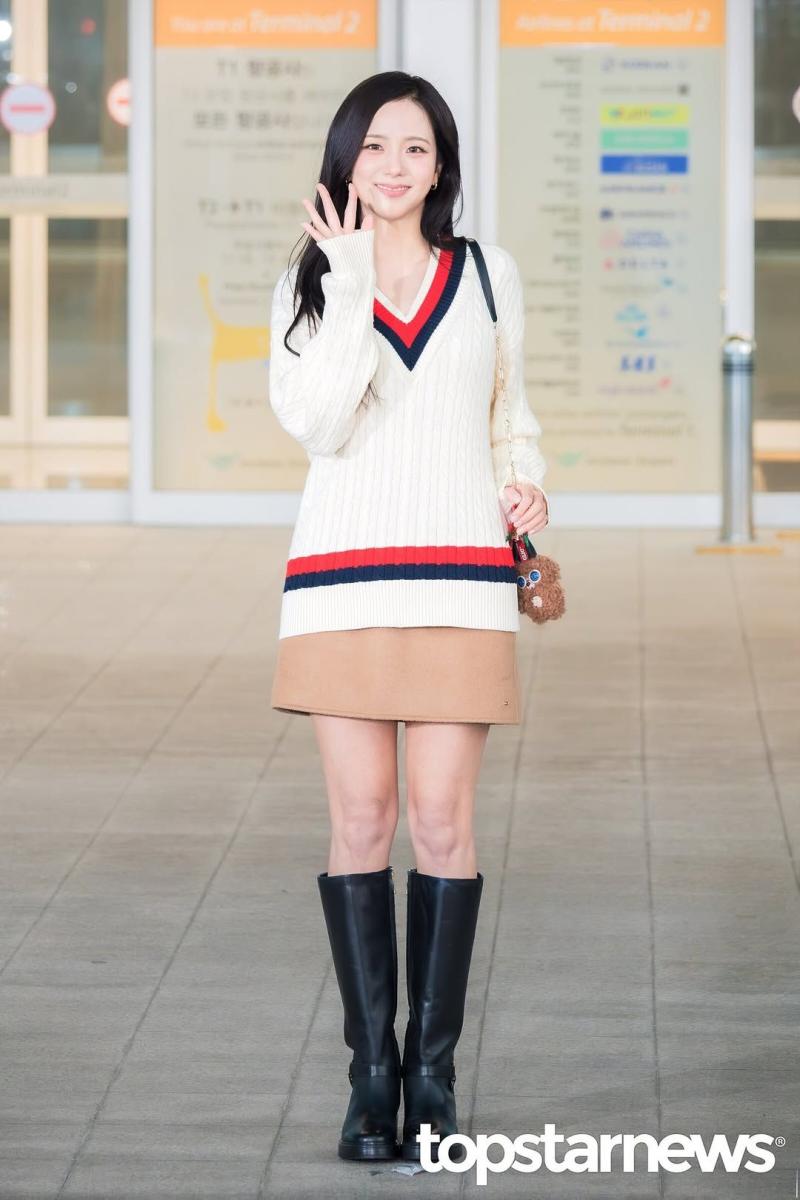 오늘자 뉴욕으로 출국하는 블랙핑크 지수