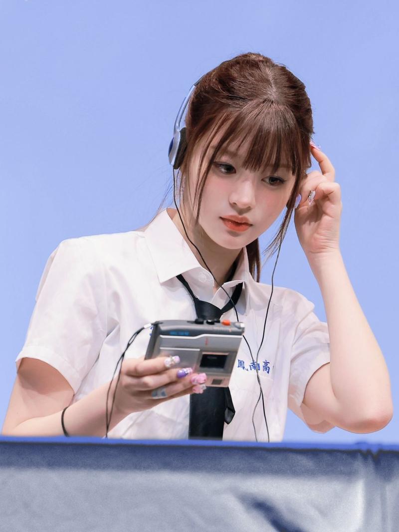 아일릿 (ILLIT) 민주