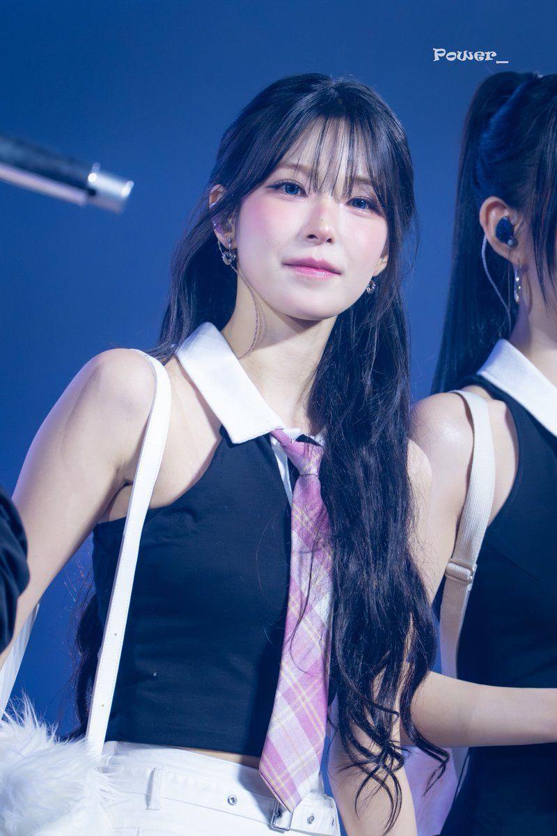 프로미스나인 백지헌 TOMORROW GLOW in 서울콘서트 260906