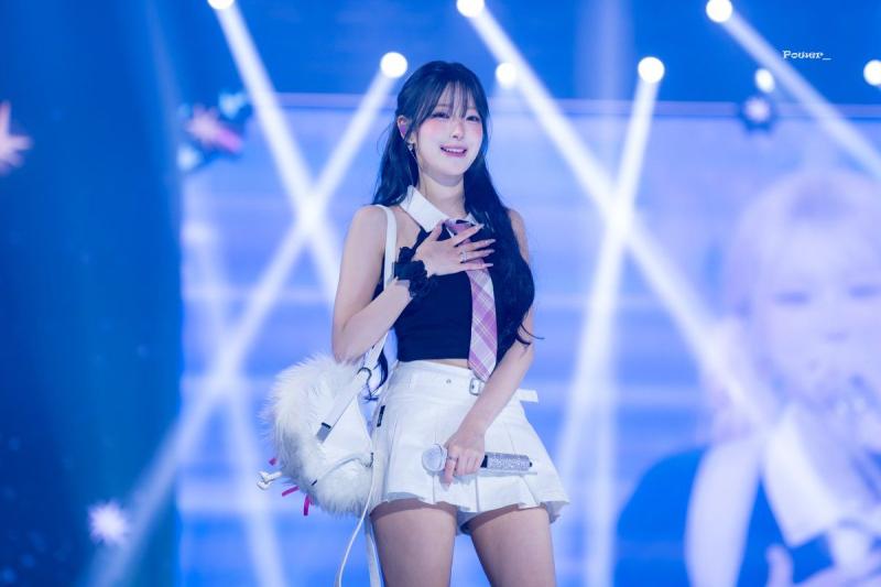 프로미스나인 백지헌 TOMORROW GLOW in 서울콘서트 260906