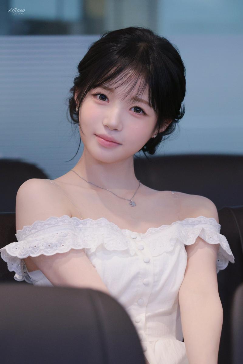 트리플에스 귀요미 김채원 260904
