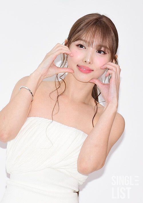 한뼘 초미니 트와이스 나연 바이레도 포토콜 (스압)