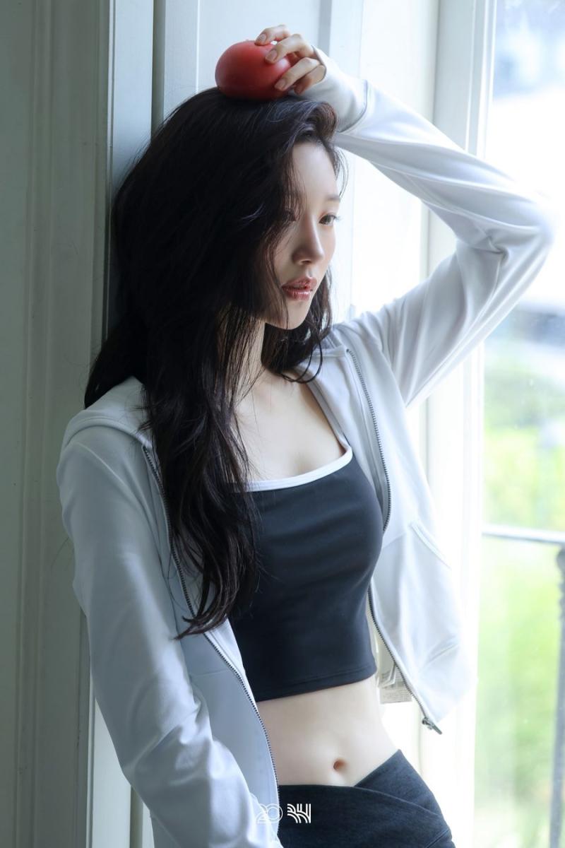 정채연