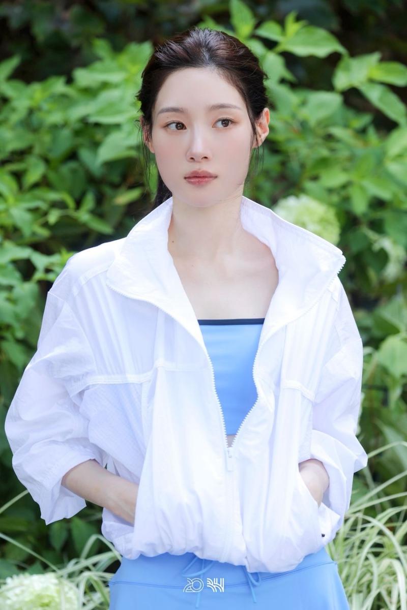정채연