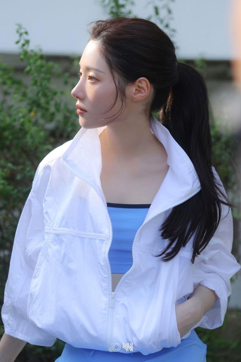 정채연