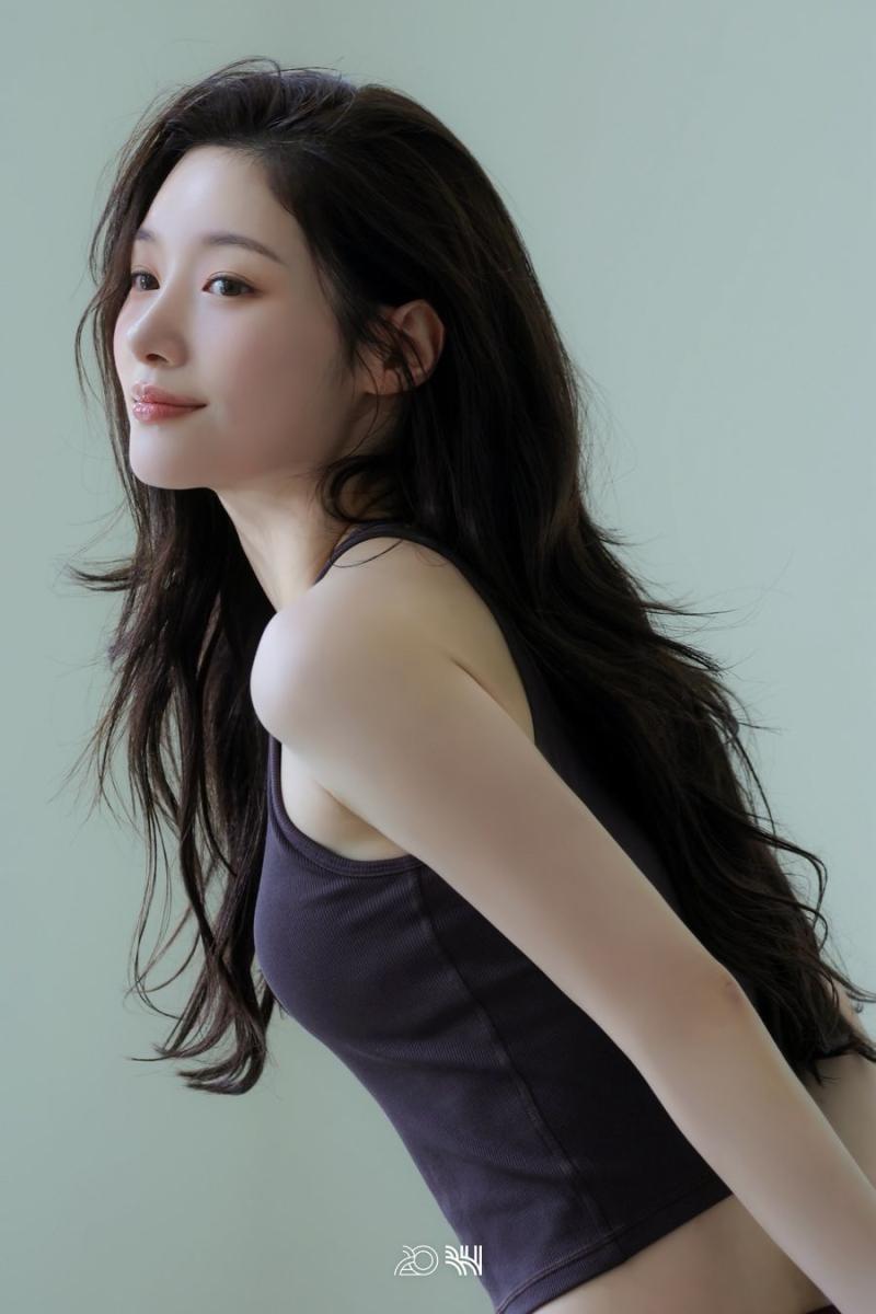 정채연