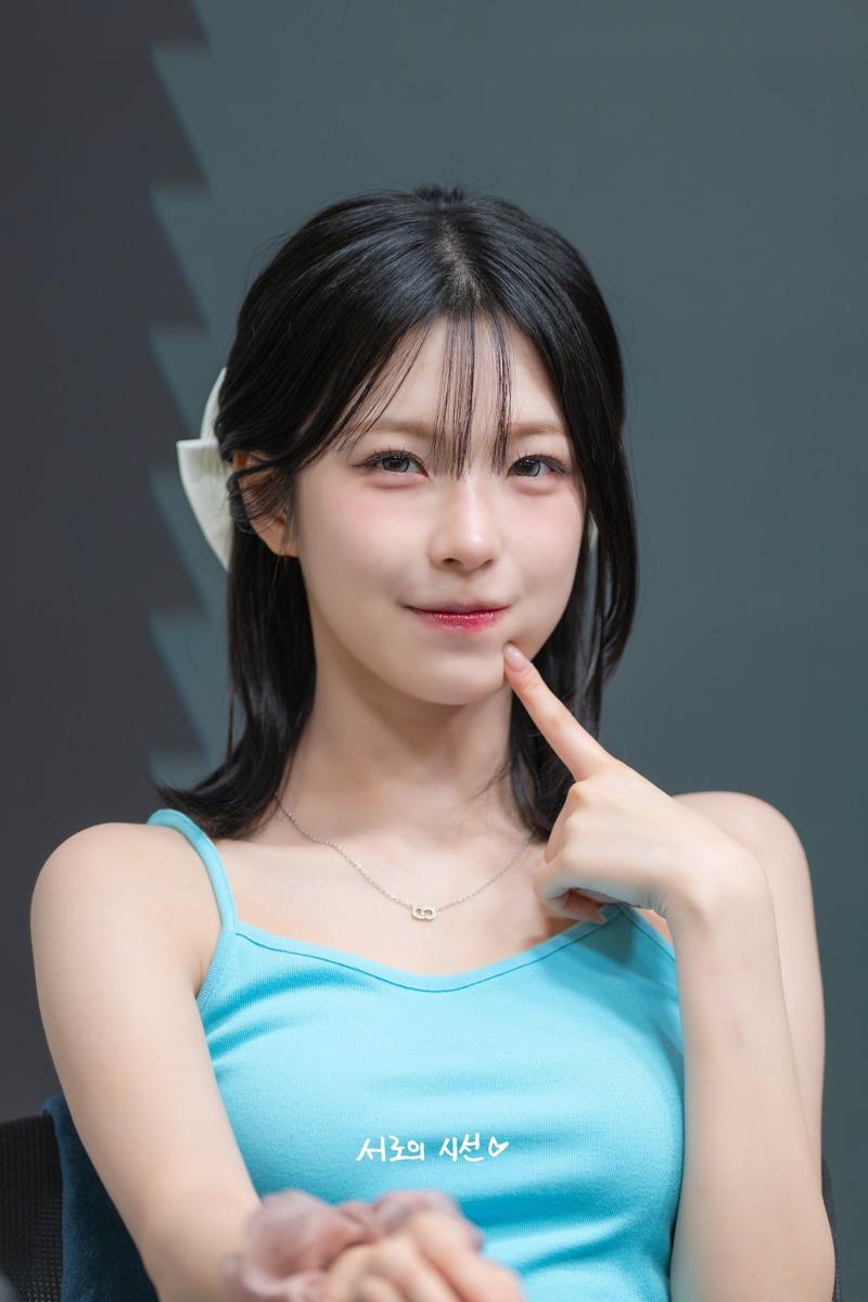 프로미스나인 백지헌