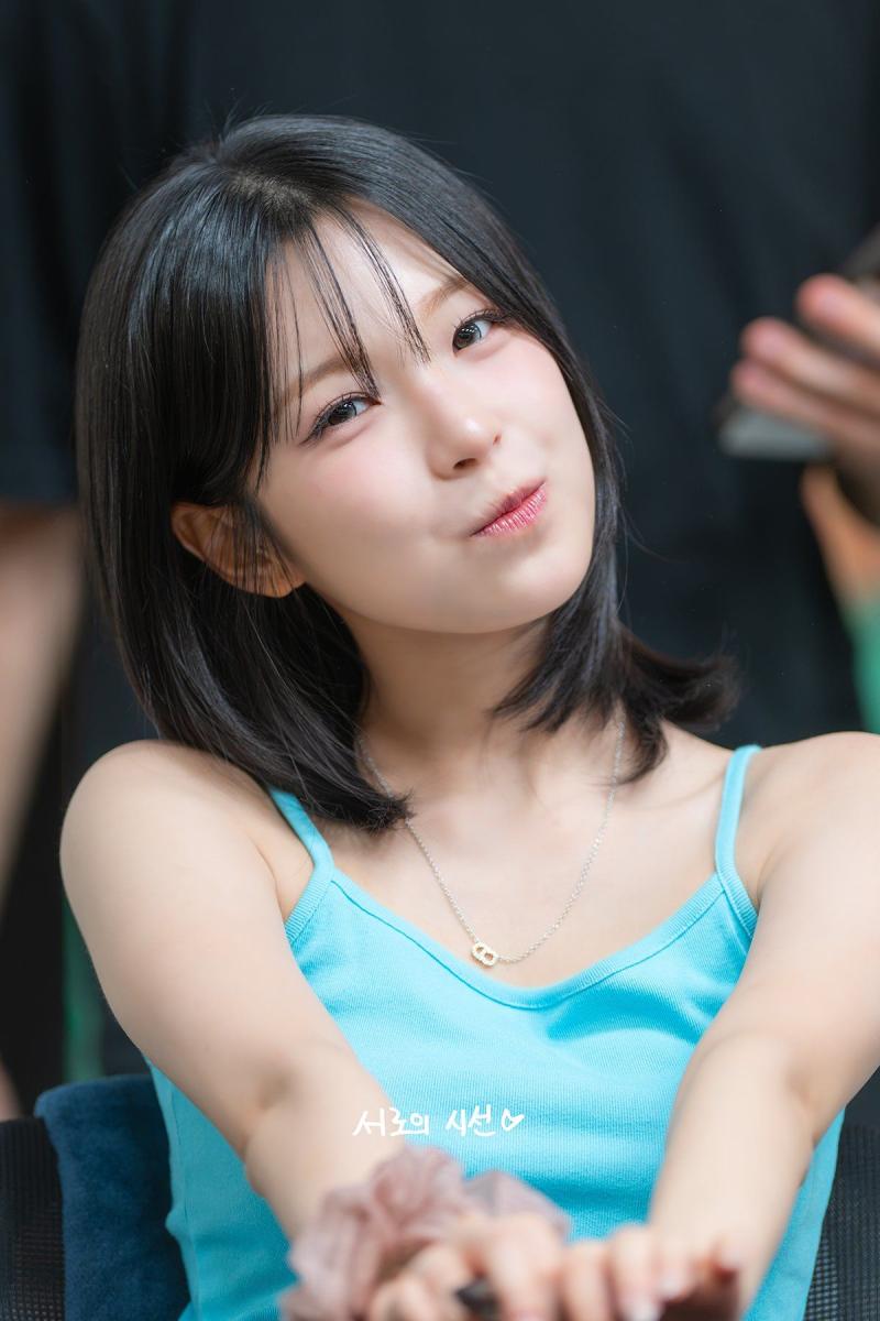 프로미스나인 백지헌