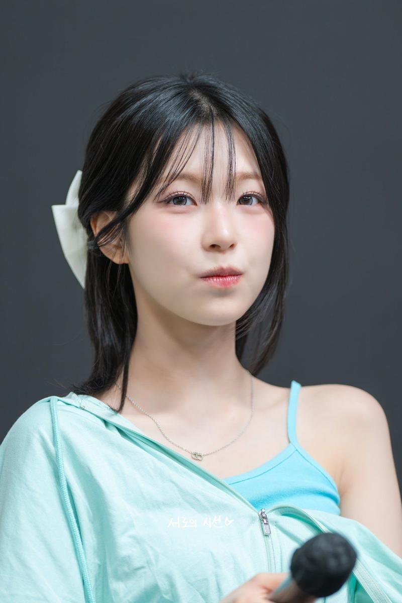 프로미스나인 백지헌