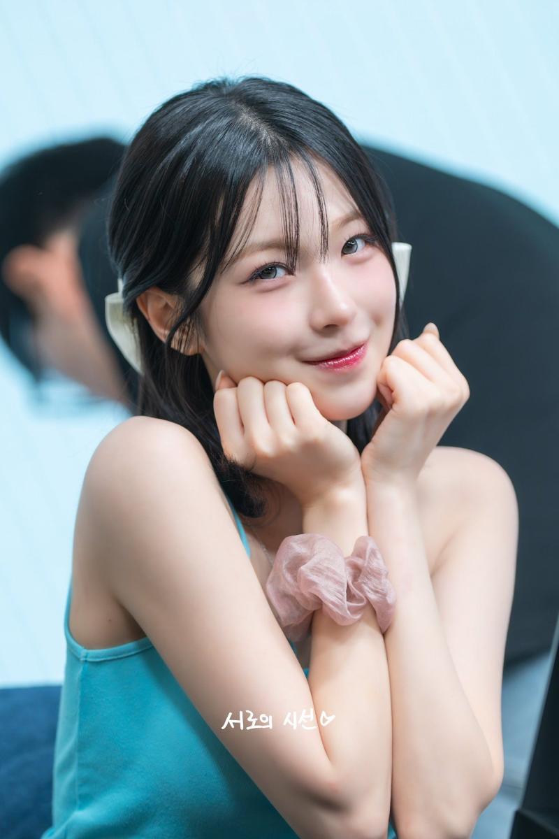 프로미스나인 백지헌